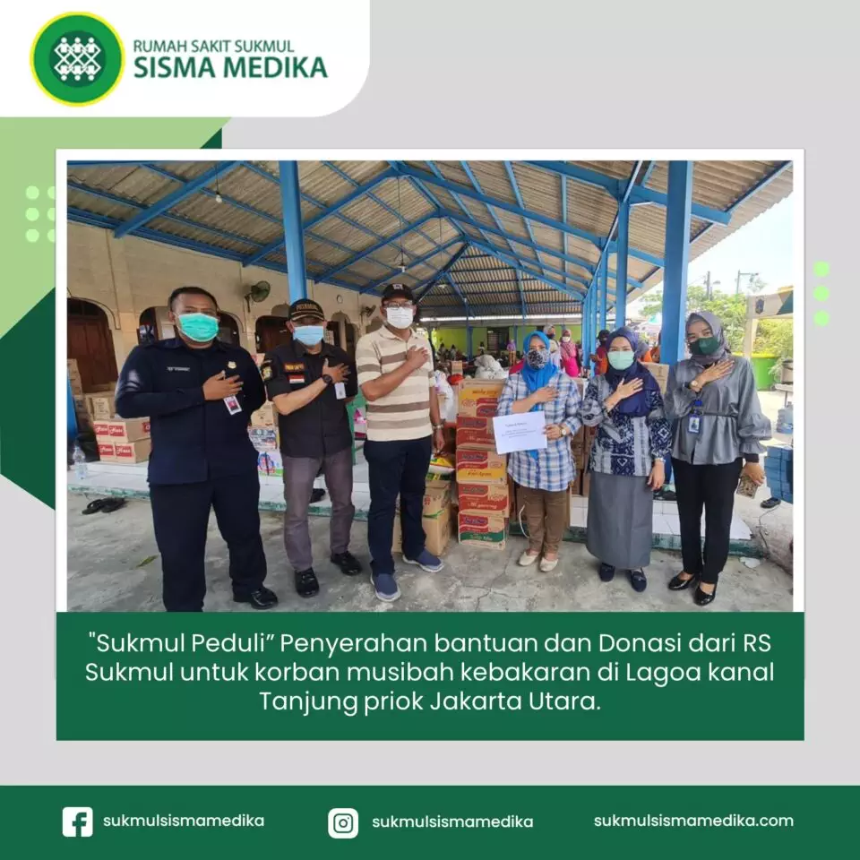 Penyerahan-bantuan-untuk-korban-kebakaran-Lagoa-Kanal-Tanjung-Priok